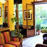 Le Relais Saint Sulpice 4* Paris