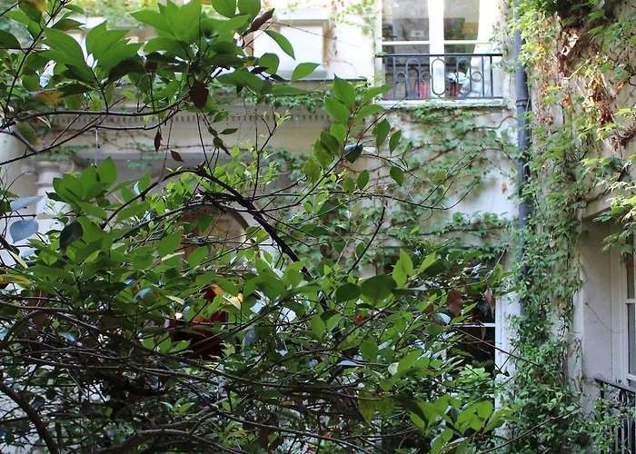 Hotell Le Relais Saint Sulpice 4*