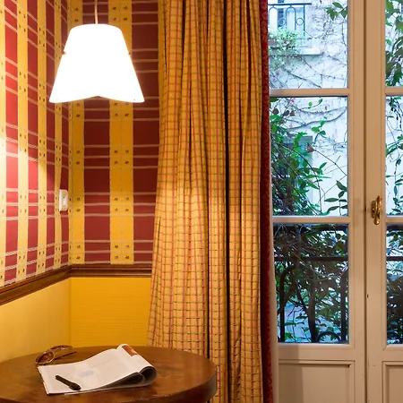 Hotell Le Relais Saint Sulpice 4*