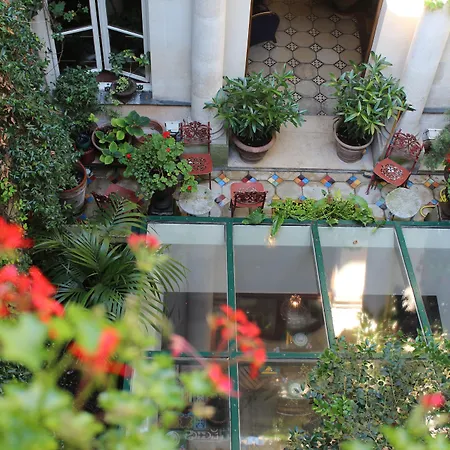 Hotell Le Relais Saint Sulpice 4*