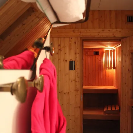 Le Relais Saint Sulpice Hotell 4*