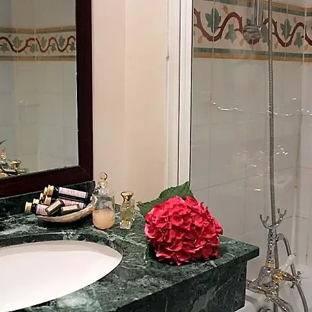 Le Relais Saint Sulpice Hotel Paris