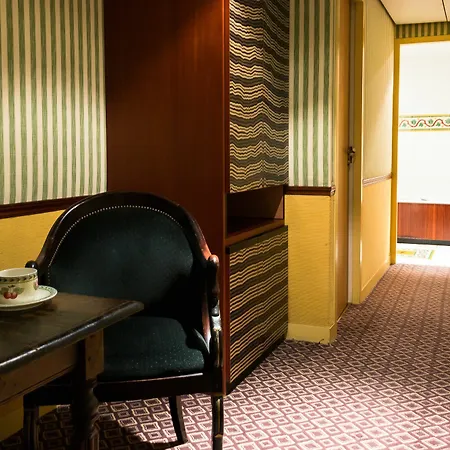 Отель Le Relais Saint Sulpice