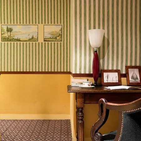 Le Relais Saint Sulpice Hotel